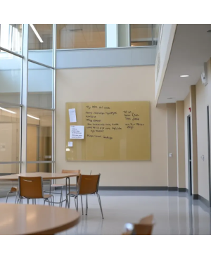 Okrová umbra skleněná magnetická tabule Smatab® pro neziskové organizace