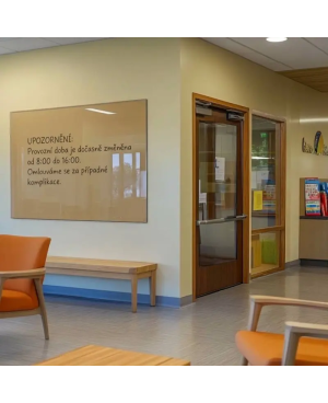 Okrová umbra skleněná magnetická tabule Smatab® pro neziskové organizace