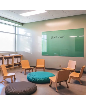 Zelená veronesova skleněná magnetická tabule Smatab® pro neziskové organizace