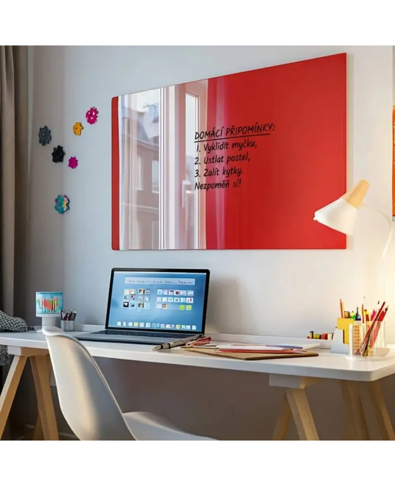 Skleněná magnetická tabule pro děti - červená korálová Smatab®