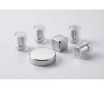 Supersilné magnety